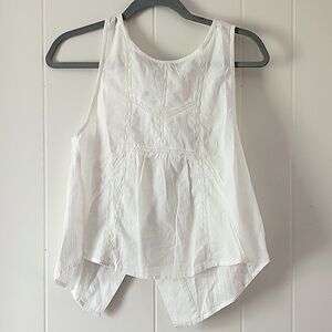 Open back tank size small hem & thread